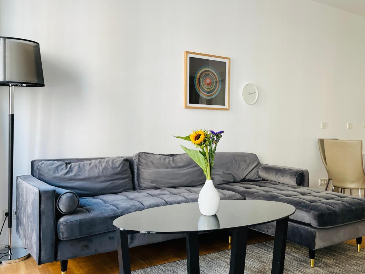 Modern Apartment In Mitte برلين المظهر الخارجي الصورة